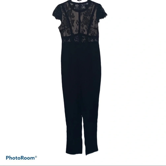 Boohoo lace top  cap sleeves jumpsuit Sz 8 - Picture 1 of 14